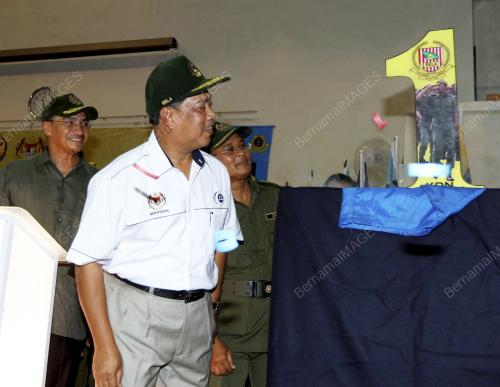 MUHYIDDIN YASSIN