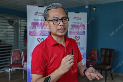 FAHMI FADZIL