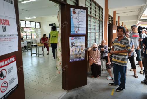 HARI PENGUNDIAN PRK KKB