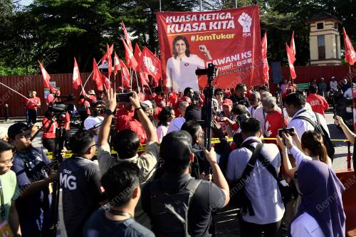 PENAMAAN CALON DUN AYER KUNING