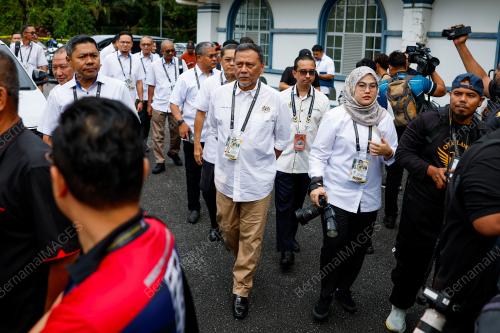 DATUK SERI RAMLAN HARUN