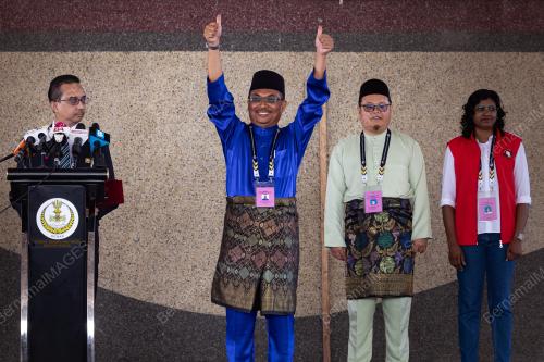PROSES PENAMAAN CALON