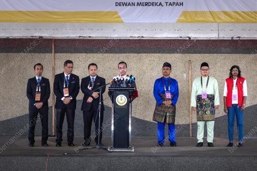 PROSES PENAMAAN CALON