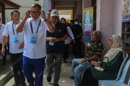 DATUK SERI RAMLAN HARUN