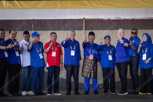 PROSES PENAMAAN CALON