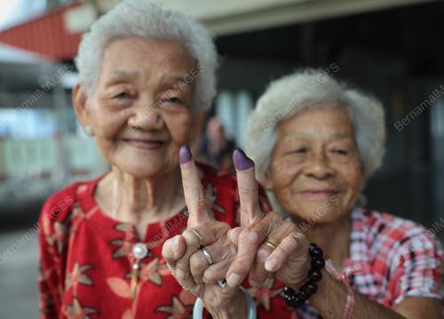 HARI PENGUNDIAN PRK KKB