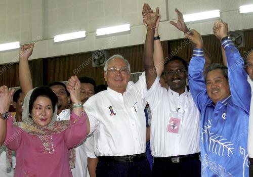 MOHD NAJIB TUN ABDUL RAZAK