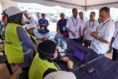 DATUK SERI RAMLAN HARUN