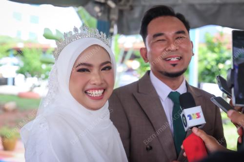 RAJA SEHARI MENGUNDI PRK MAHKOTA