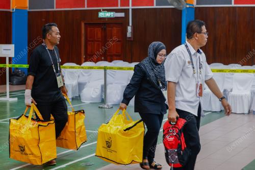 PUSAT PENJUMLAHAN RASMI UNDI