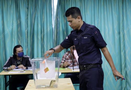 MENGUNDI AWAL PRK PULAI