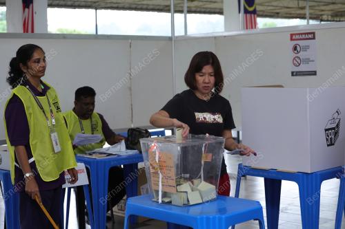 HARI MENGUNDI PRK P.161 PULAI
