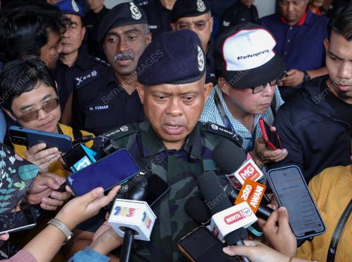 DATUK KAMARUL ZAMAN MAMAT