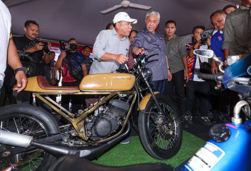 DATUK SERI DR. AHMAD ZAHID HAMIDI