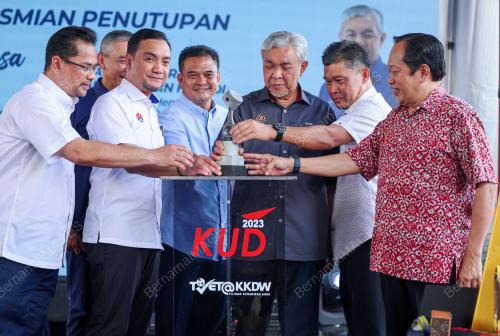 DATUK SERI DR. AHMAD ZAHID HAMIDI