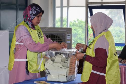 MENGUNDI AWAL PRK PULAI