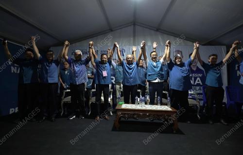 TAN SRI MUHYIDDIN YASSIN