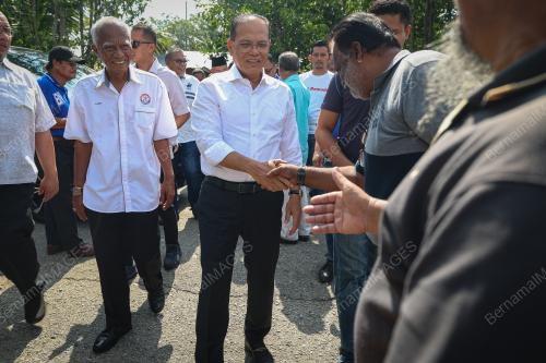 DATUK SERI WAN ROSDY WAN ISMAIL