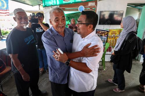 DATUK AMIZAR ABU ADAM
