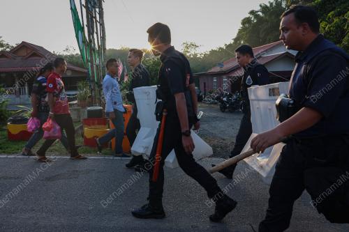 PENAMAAN CALON DUN PELANGAI