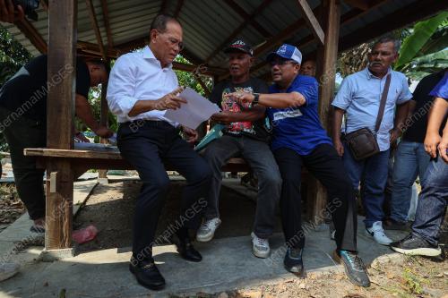 DATUK SERI WAN ROSDY WAN ISMAIL