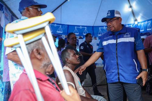 DATUK AMIZAR ABU ADAM