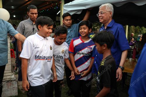 DATUK SERI ISMAIL YAAKOB
