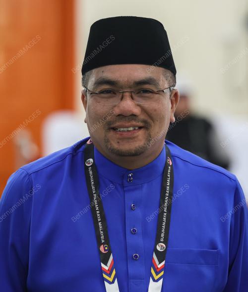 DATUK AMIZAR ABU ADAM