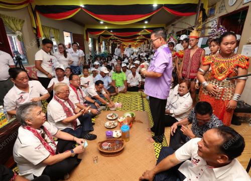 DATUK JOHN SIKIE TAYAI