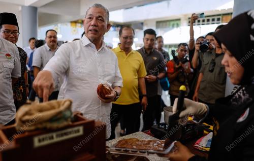 DATUK SERI FADILLAH YUSOF