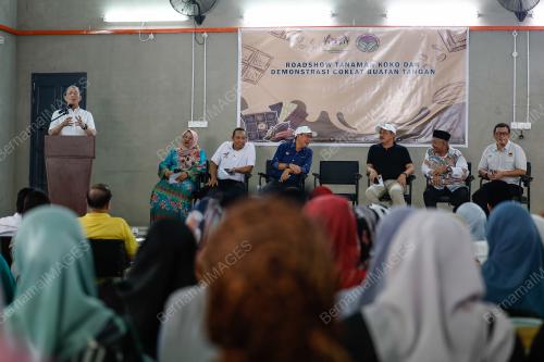 DATUK SERI FADILLAH YUSOF