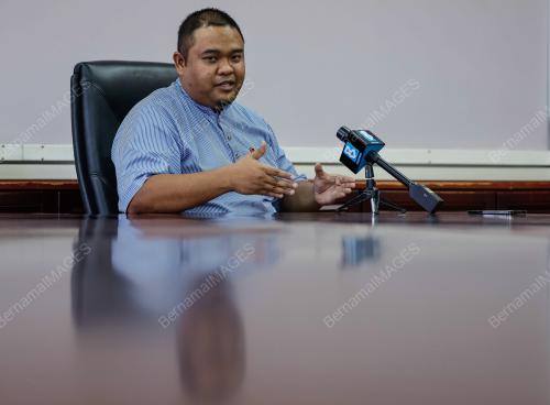 DR ABDUL HADI SAMSI