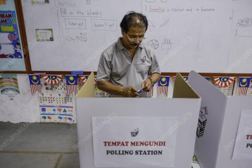 PERSIAPAN MENJELANG HARI PENGUNDIAN PRK KEMAMAN