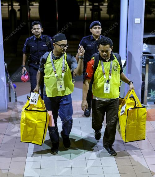 HARI MENGUNDI PRK P.040 KEMAMAN