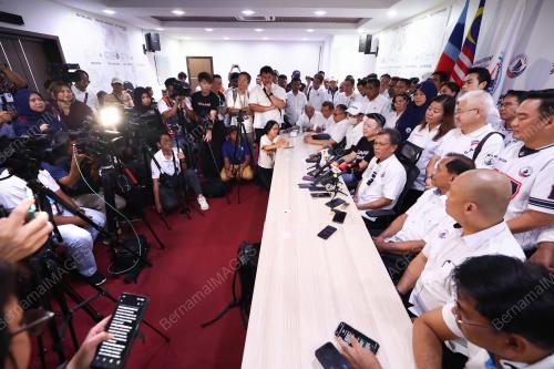 DATUK SERI MOHD SHAFIE APDAL