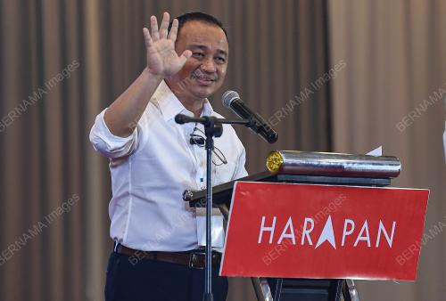 DR MASZLEE MALIK