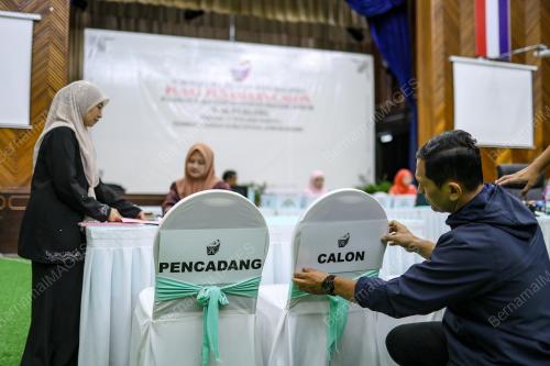 PERSIAPAN PUSAT PENAMAAN CALON