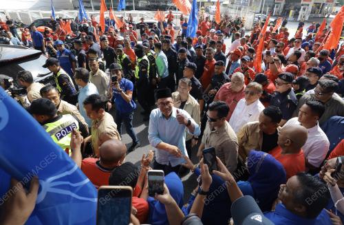 DATUK SERI ANWAR IBRAHIM