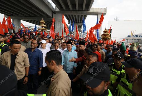 DATUK SERI ANWAR IBRAHIM