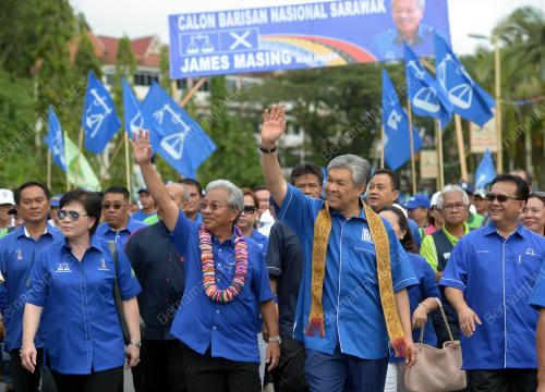 PRN11_25042016_PENAMAAN_CALON