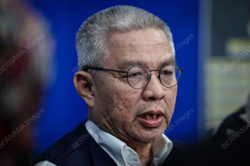 DATUK SERI DR ADHAM BABA