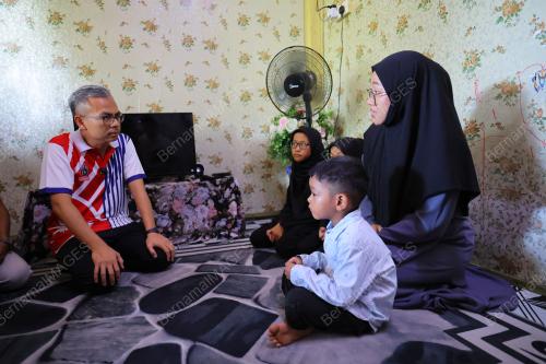 DATUK FAHMI FADZIL