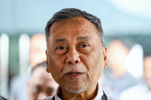 DATUK SERI RAMLAN HARUN