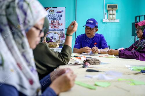 MOHD YUSLA ISMAIL