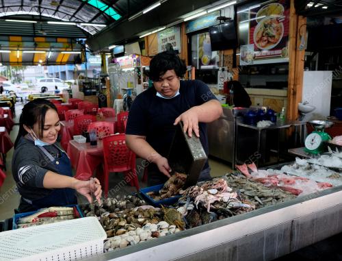 MAKANAN LAUT SEGAR DI BENTING