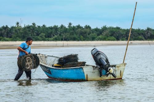 NELAYAN DI MERSING