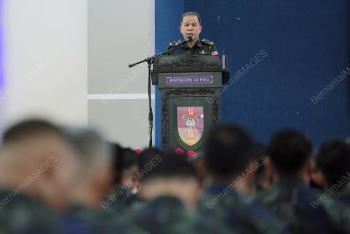 DATUK SERI MOHD KHALID ISMAIL