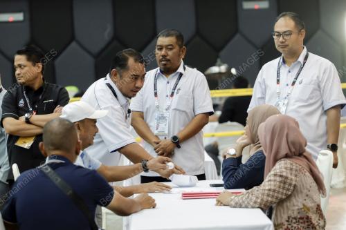 PERSIAPAN PENAMAAN CALON