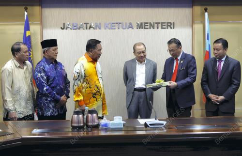 DATUK SERI HAJIJI NOOR