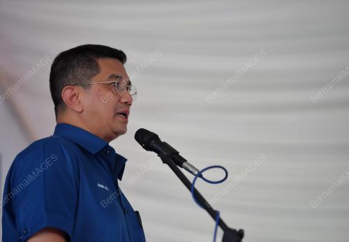 DATUK SERI MOHAMED AZMIN ALI